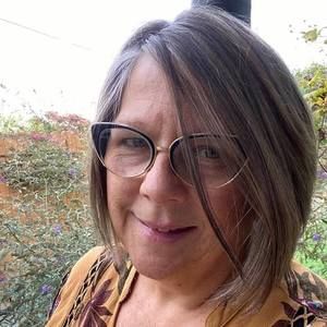 Meet your Posher, Lori